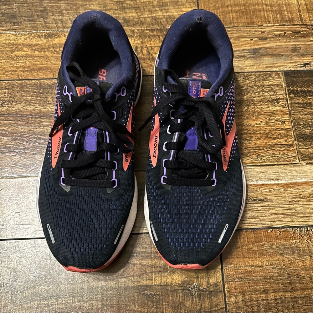 Brooks Adrenaline GTS 22 Women's‎ 7.5 Running Shoes Navy Purple Coral - Picture 2 of 10